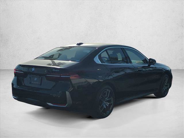 Used 2026 BMW 540i xDrive w/ Premium Package AWD/4WD image 2