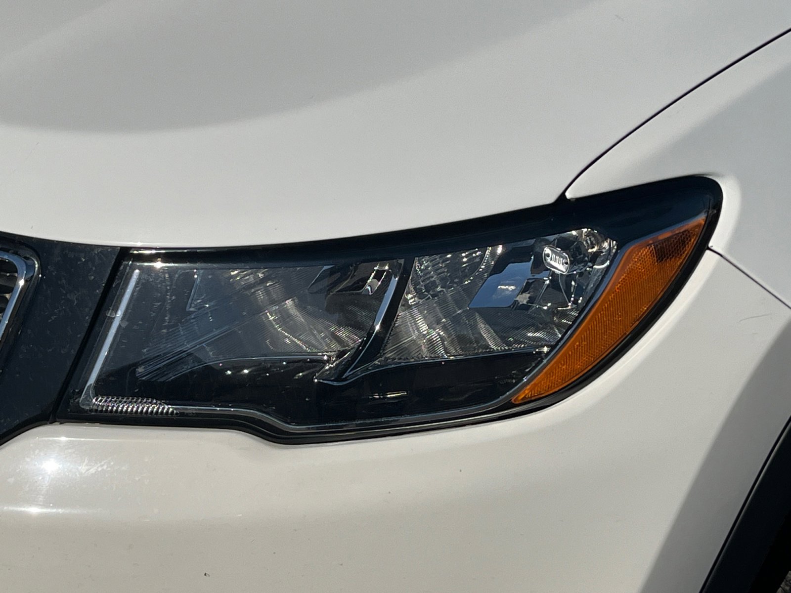 Used 2019 Jeep Compass Latitude w/ Popular Equipment Group AWD/4WD image 9