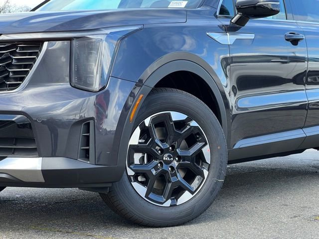 New 2026 Kia Sorento S image 2
