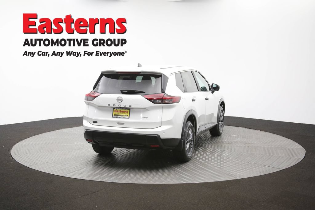 Used 2024 Nissan Rogue S AWD/4WD image 40