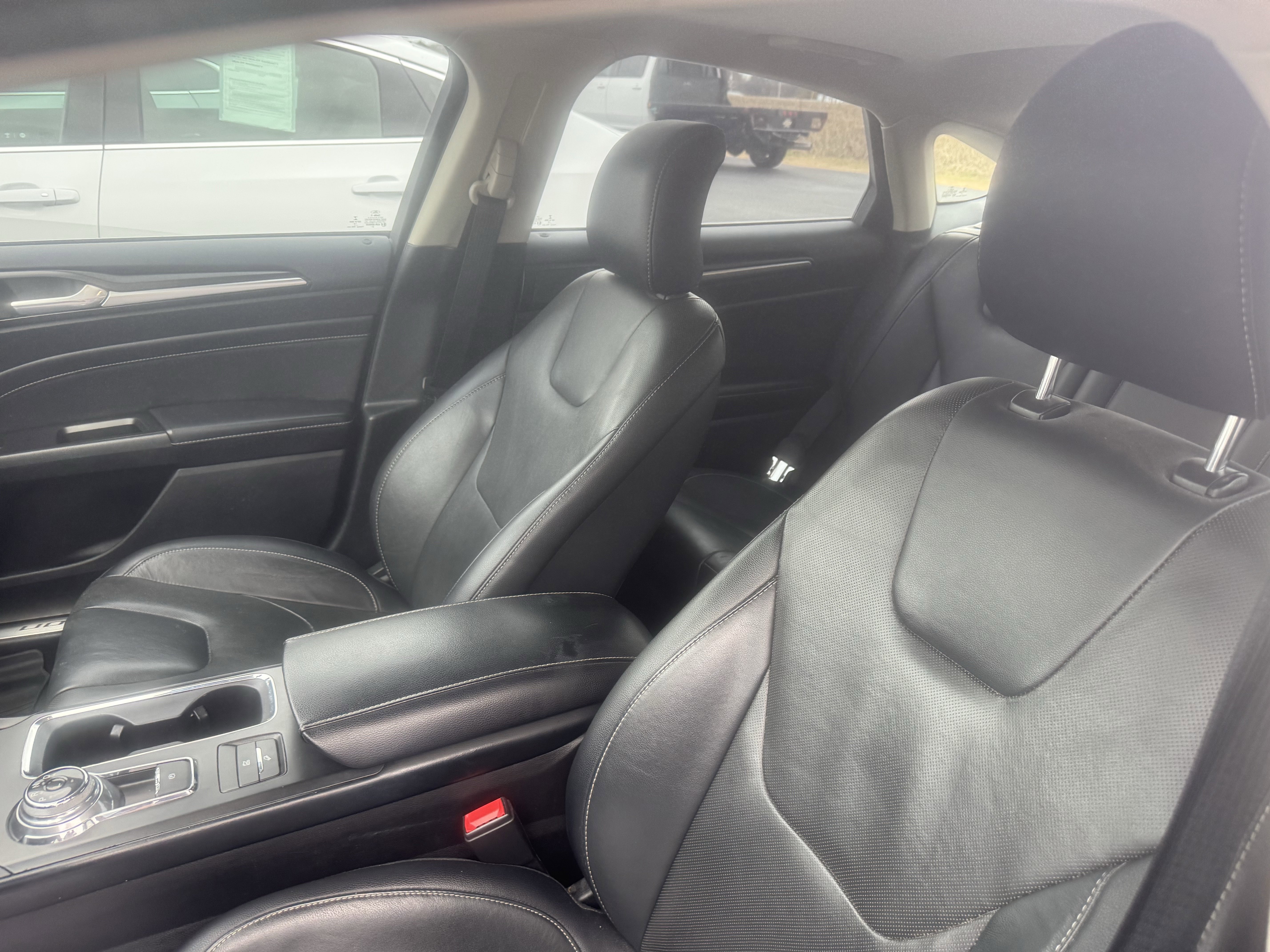 Used 2019 Ford Fusion Titanium image 10