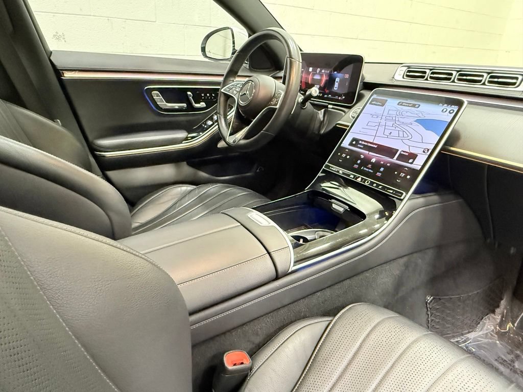 Used 2022 Mercedes-Benz S 500 4MATIC w/ AMG Line Package image 45