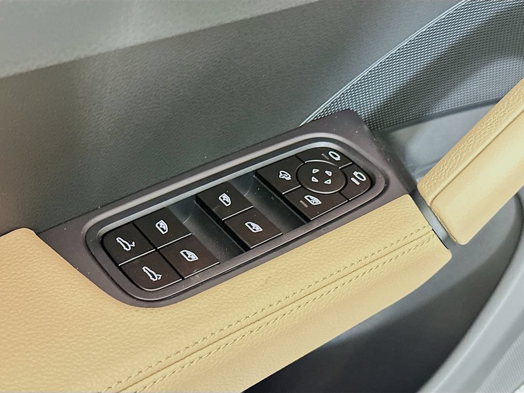 New 2026 Porsche Cayenne AWD/4WD image 20