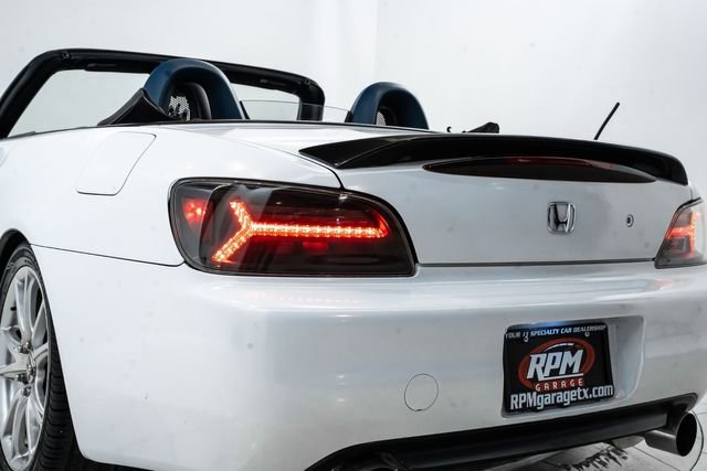 Used 2003 Honda S2000 image 11