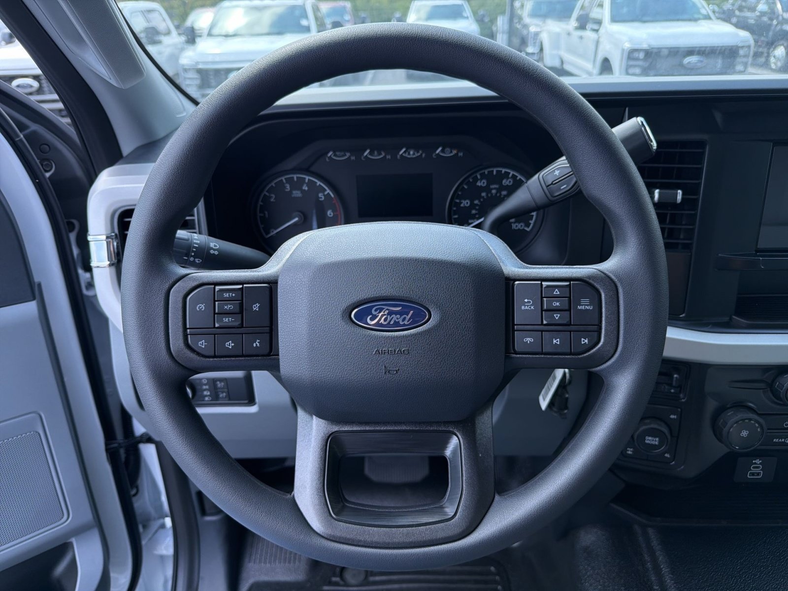 New 2027 Ford F350 XL w/ 360-Degree Camera Package AWD/4WD image 23