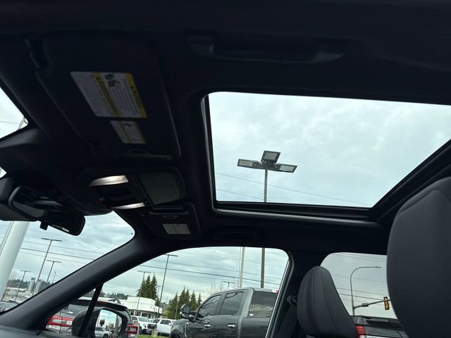 Used 2025 Subaru Forester Premium image 28