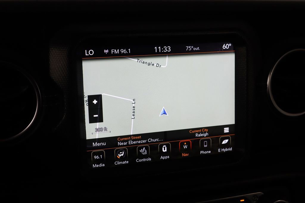 Used 2022 Jeep Wrangler Unlimited Sahara w/ Cold Weather Group AWD/4WD image 34