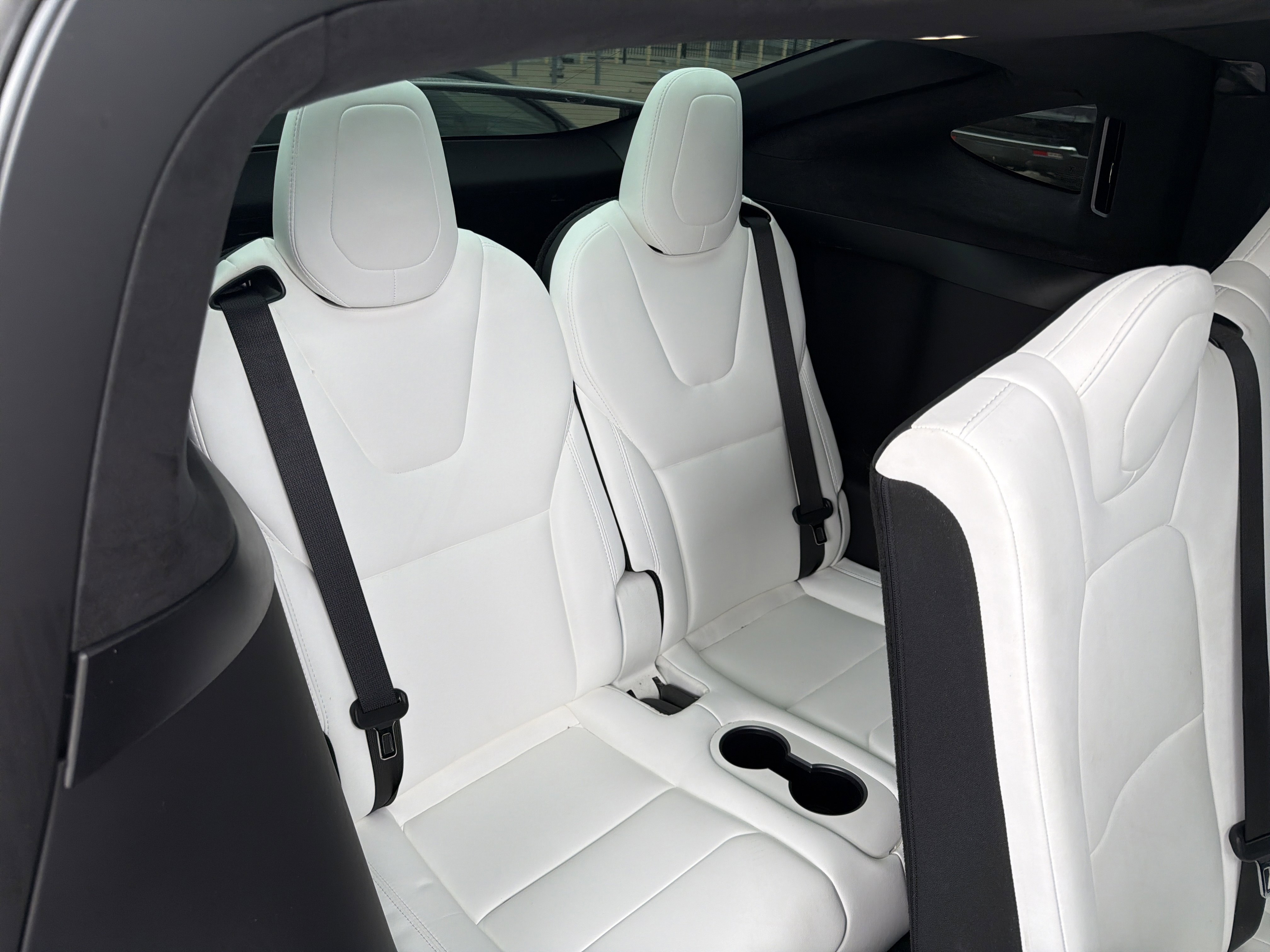 Used 2020 Tesla Model X Long Range image 4