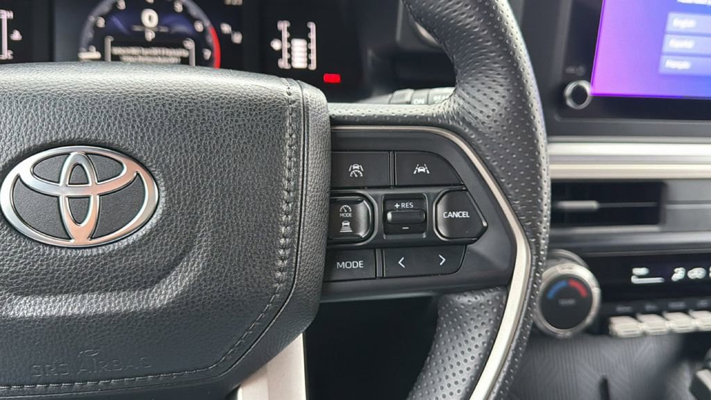 Used 2025 Toyota 4Runner SR5 image 27