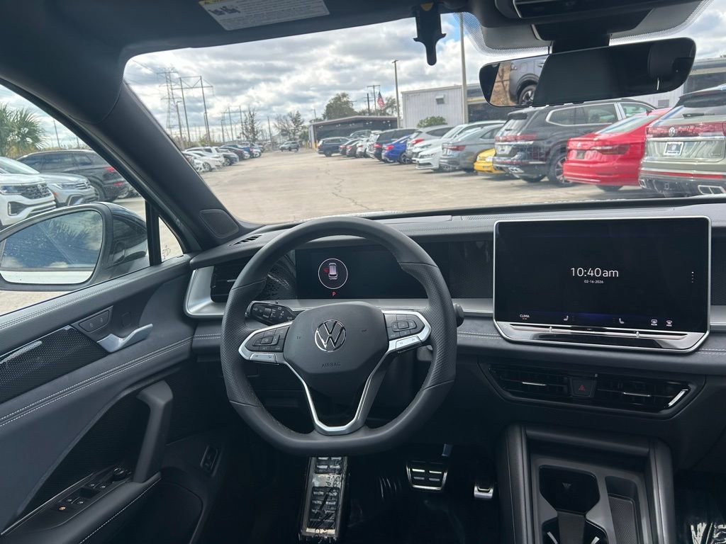 New 2026 Volkswagen Tiguan SE R-Line image 9