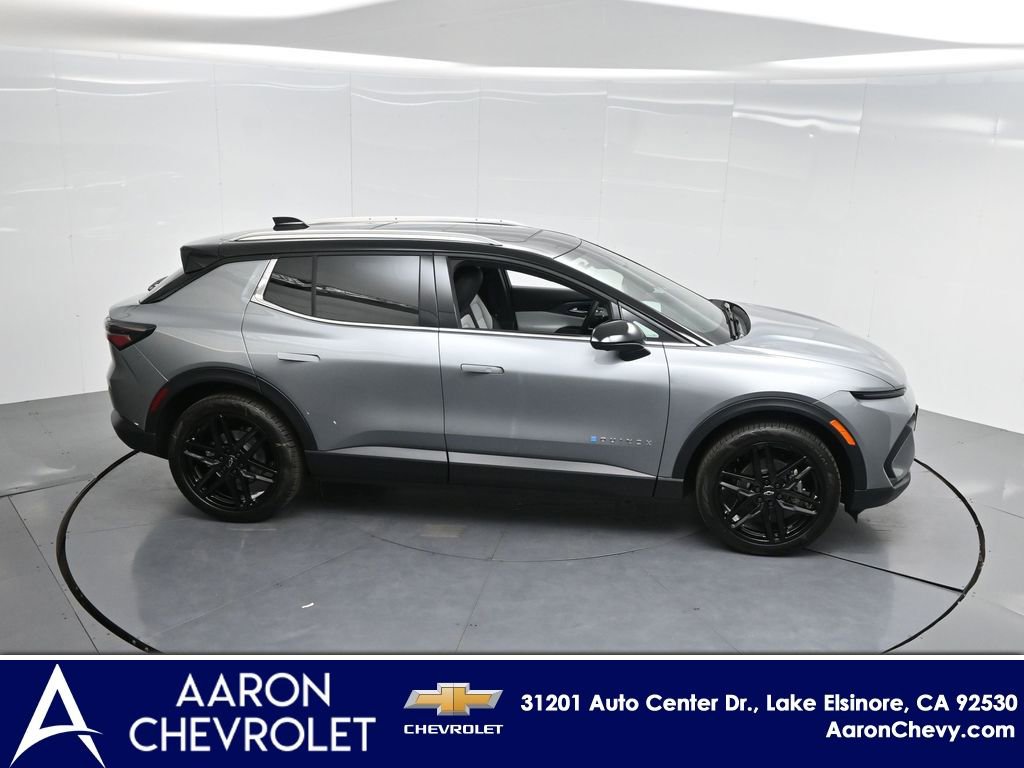 New 2026 Chevrolet Equinox EV LT AWD/4WD image 43