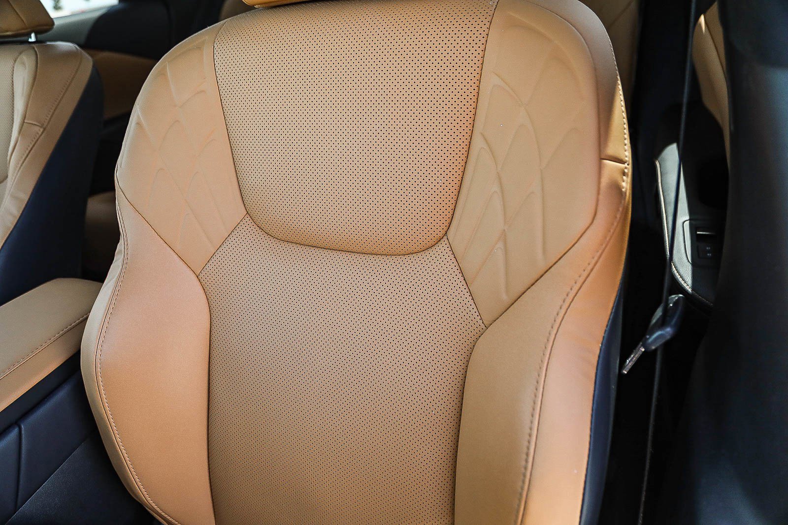 Used 2024 Lexus RX 350 Premium w/ Convenience Package FWD image 19
