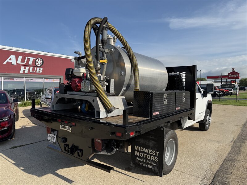 Used 2024 GMC Sierra 3500 Pro RWD image 3