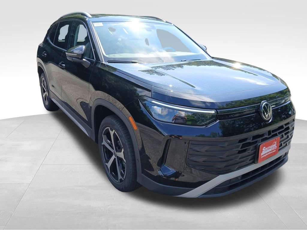 New 2025 Volkswagen Tiguan SE image 7