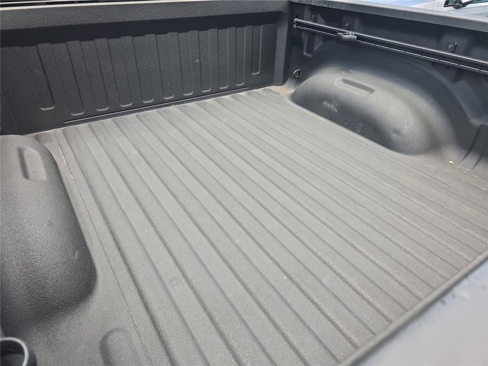 Used 2023 RAM 1500 Laramie AWD/4WD image 6