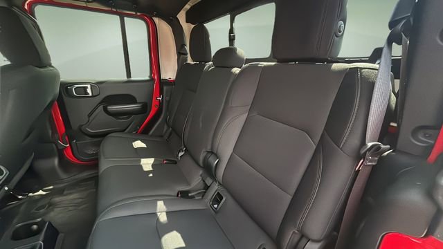 Used 2021 Jeep Gladiator Willys image 19
