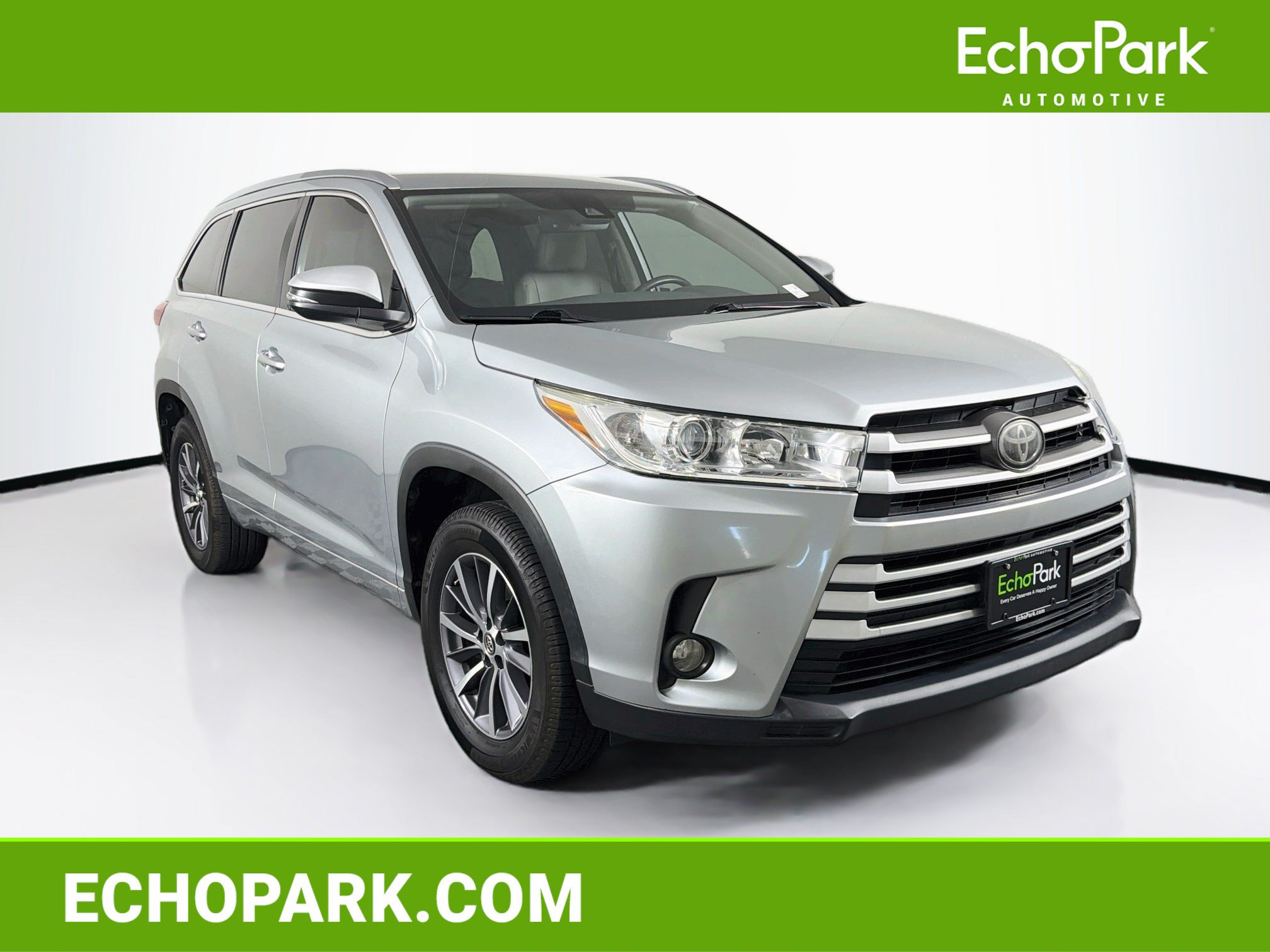 Used 2018 Toyota Highlander XLE FWD image 1