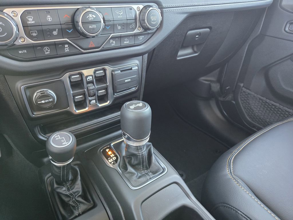 New 2026 Jeep Wrangler Sahara AWD/4WD image 14