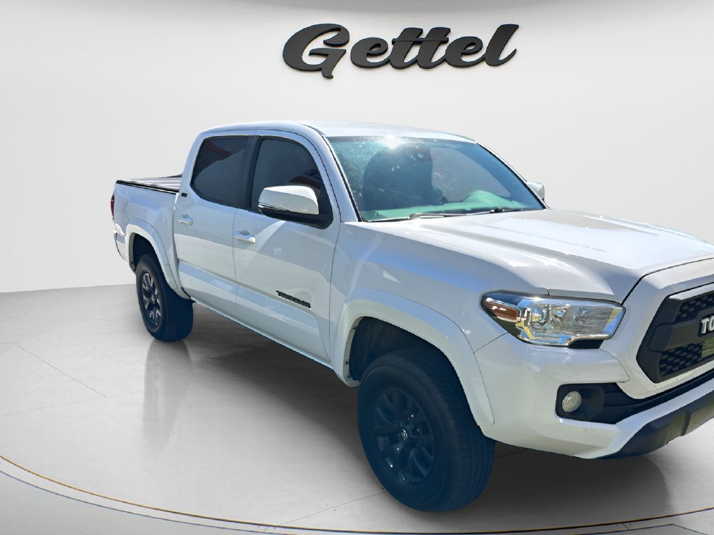 Used 2023 Toyota Tacoma SR5 w/ Technology Package AWD/4WD image 2