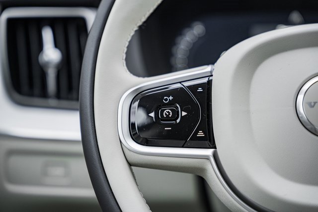 New 2026 Volvo XC60 B5 Ultra w/ Protection Package Premier image 28