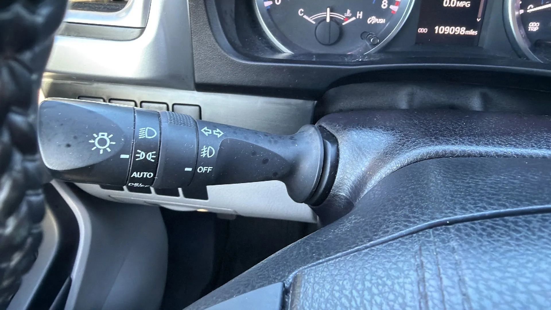 Used 2017 Toyota Highlander AWD V6 image 14