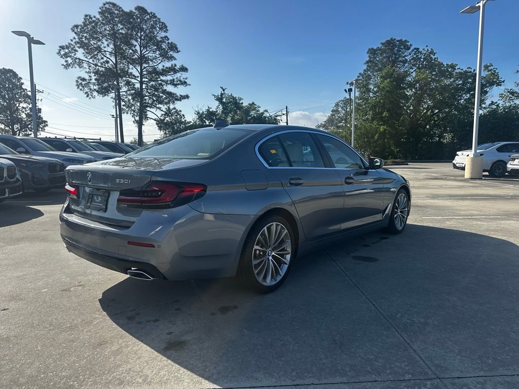 Certified 2023 BMW 530i w/ Premium Package image 3