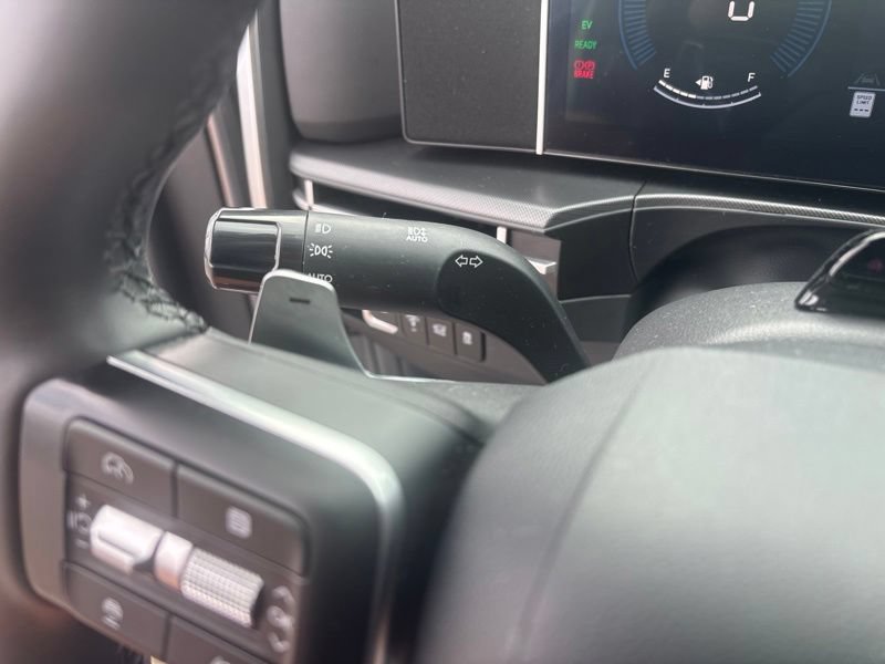 Used 2024 Hyundai Santa Fe SEL FWD image 34