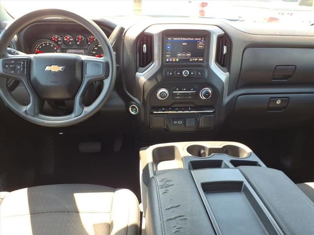 Certified 2022 Chevrolet Silverado 1500 Custom w/ LPO, Dark Essentials Package AWD/4WD image 13