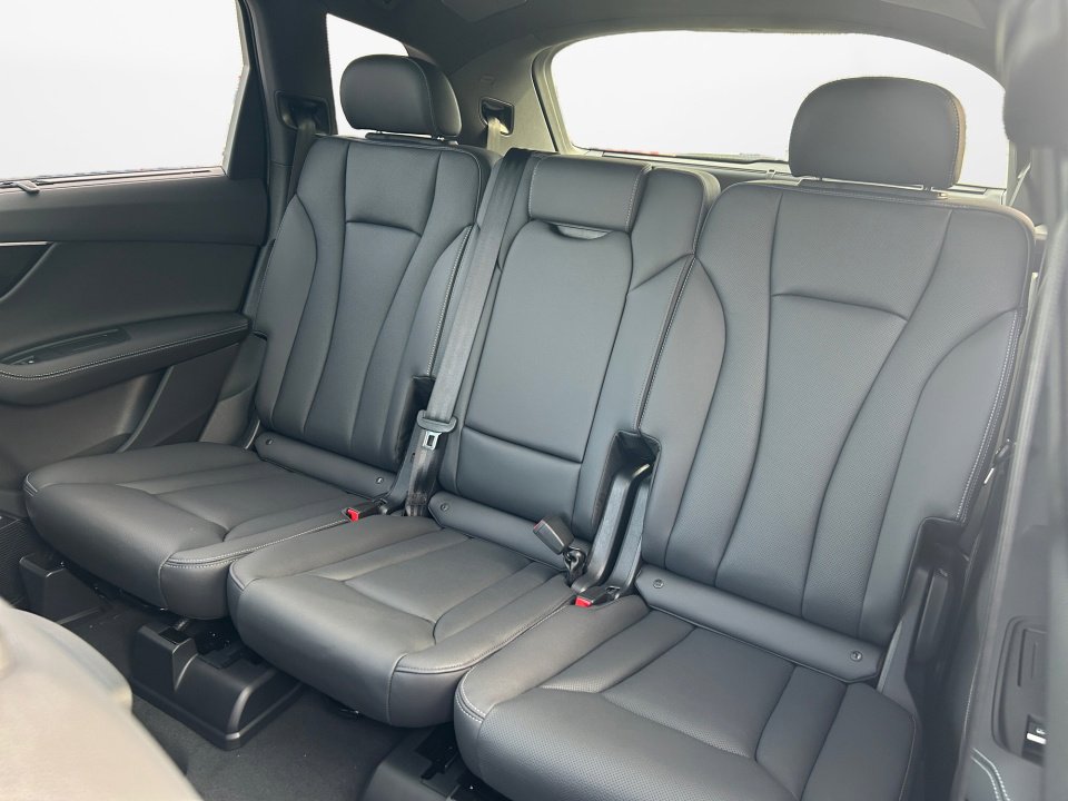 New 2026 Audi Q7 3.0T Premium Plus image 12