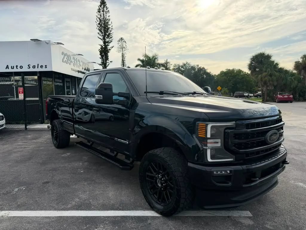 Used 2022 Ford F250 Lariat AWD/4WD image 3