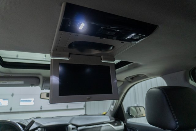 Used 2020 Chevrolet Suburban Premier image 18
