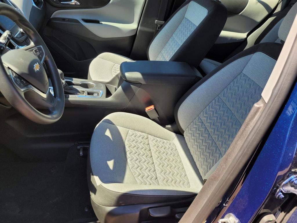 Used 2022 Chevrolet Equinox LS image 23