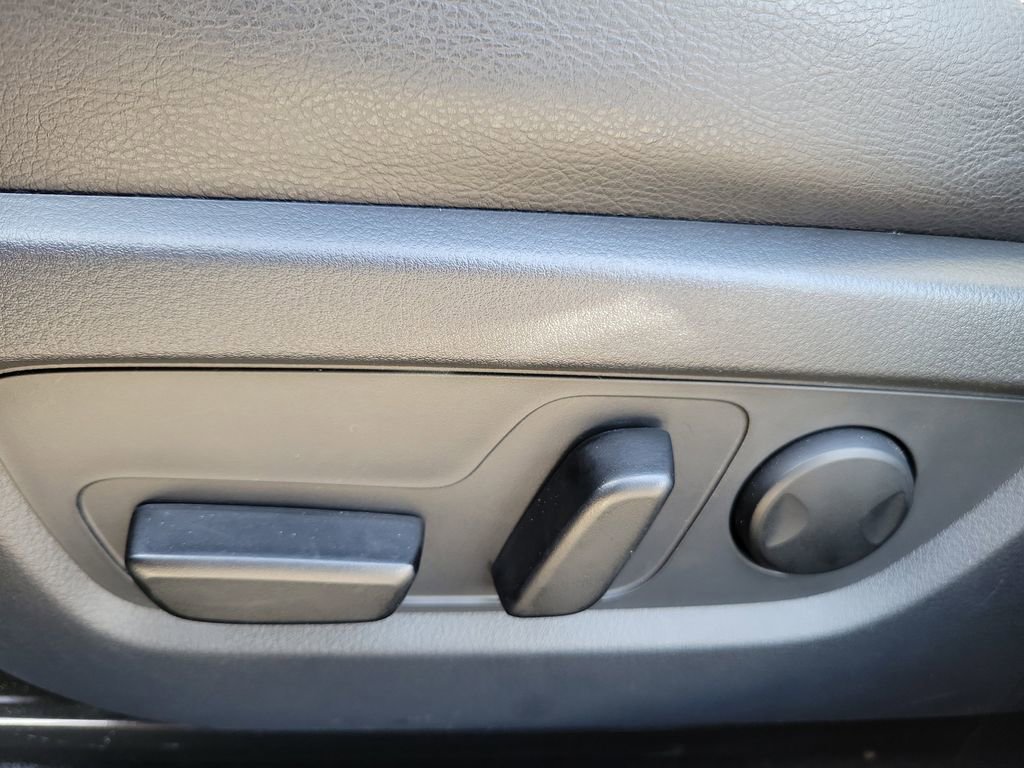 Certified 2025 MAZDA CX-50 2.5 Hybrid w/ Weather Package image 18