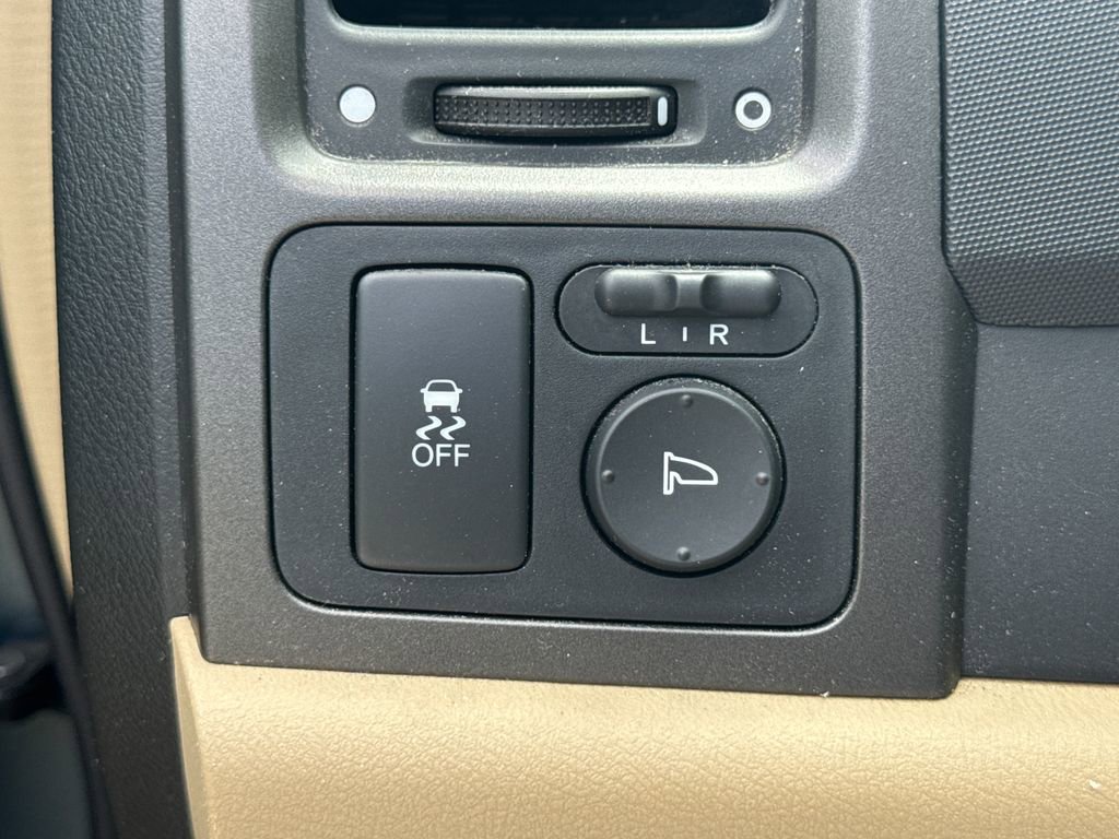 Used 2011 Honda CR-V EX image 28