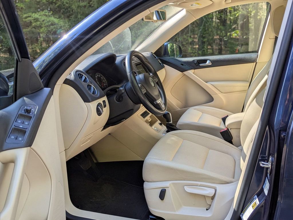 Used 2016 Volkswagen Tiguan S image 18
