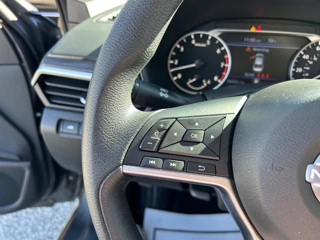 Used 2023 Nissan Altima 2.5 SV FWD image 22