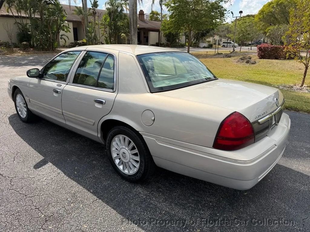 Used 2010 Mercury Grand Marquis LS image 3