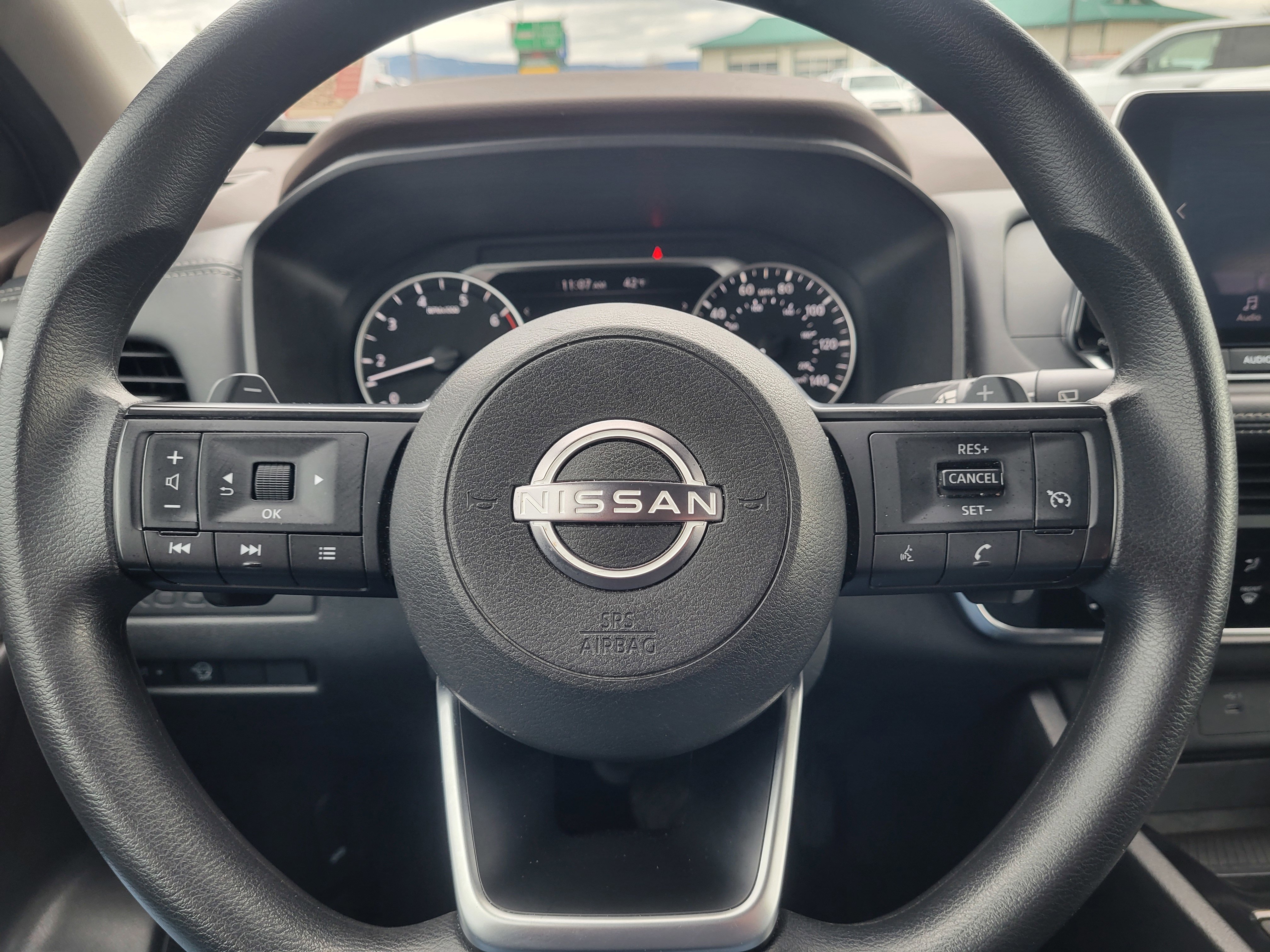 Used 2023 Nissan Rogue S AWD/4WD image 8