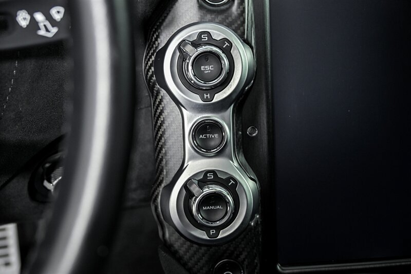 Used 2018 McLaren 720S RWD image 38