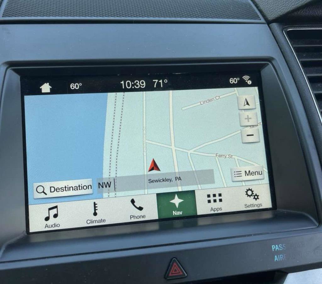 Used 2017 Ford Taurus SHO AWD/4WD image 4