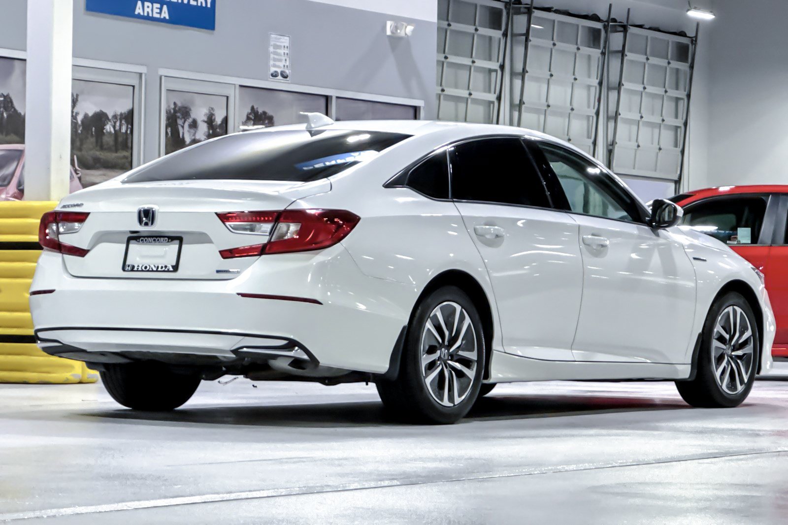 Used 2021 Honda Accord Hybrid image 9