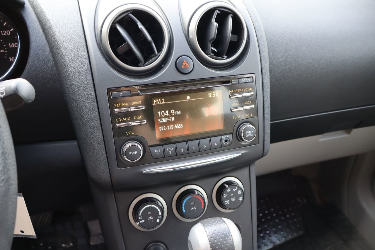 Used 2014 Nissan Rogue S w/ Convenience Package image 6