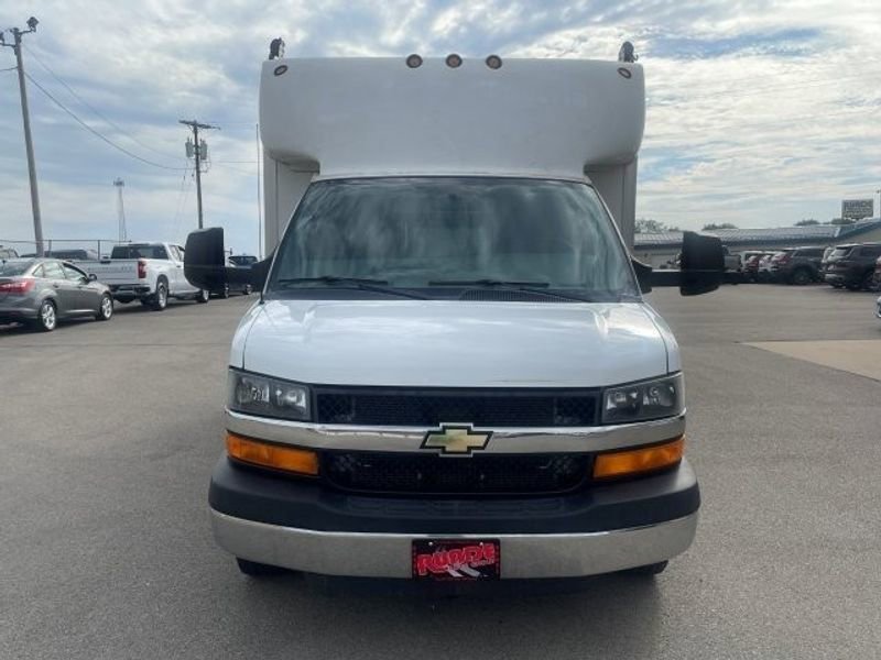 Used 2015 Chevrolet Express 3500 RWD image 8