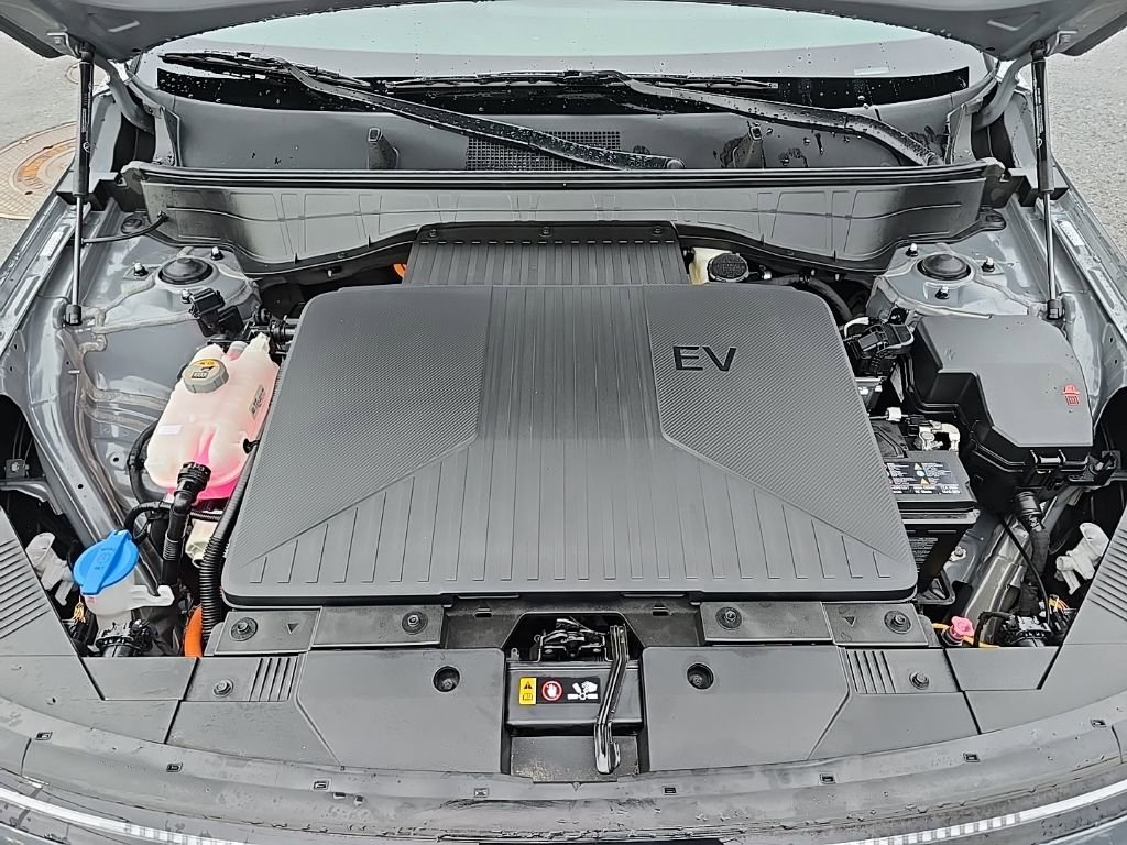 Certified 2024 Hyundai Kona SE FWD image 29