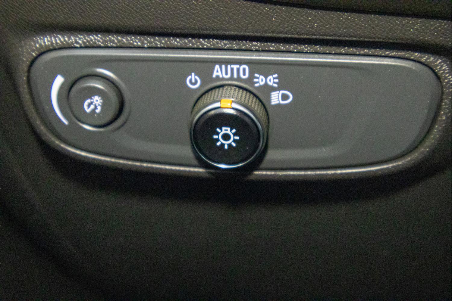 Used 2022 Chevrolet Equinox LS image 26