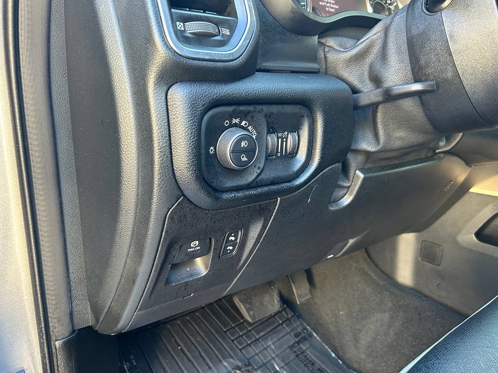 Used 2022 RAM 1500 Laramie RWD image 17