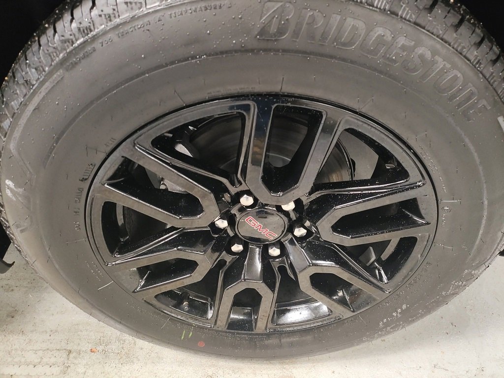 New 2026 GMC Sierra 1500 Elevation image 4