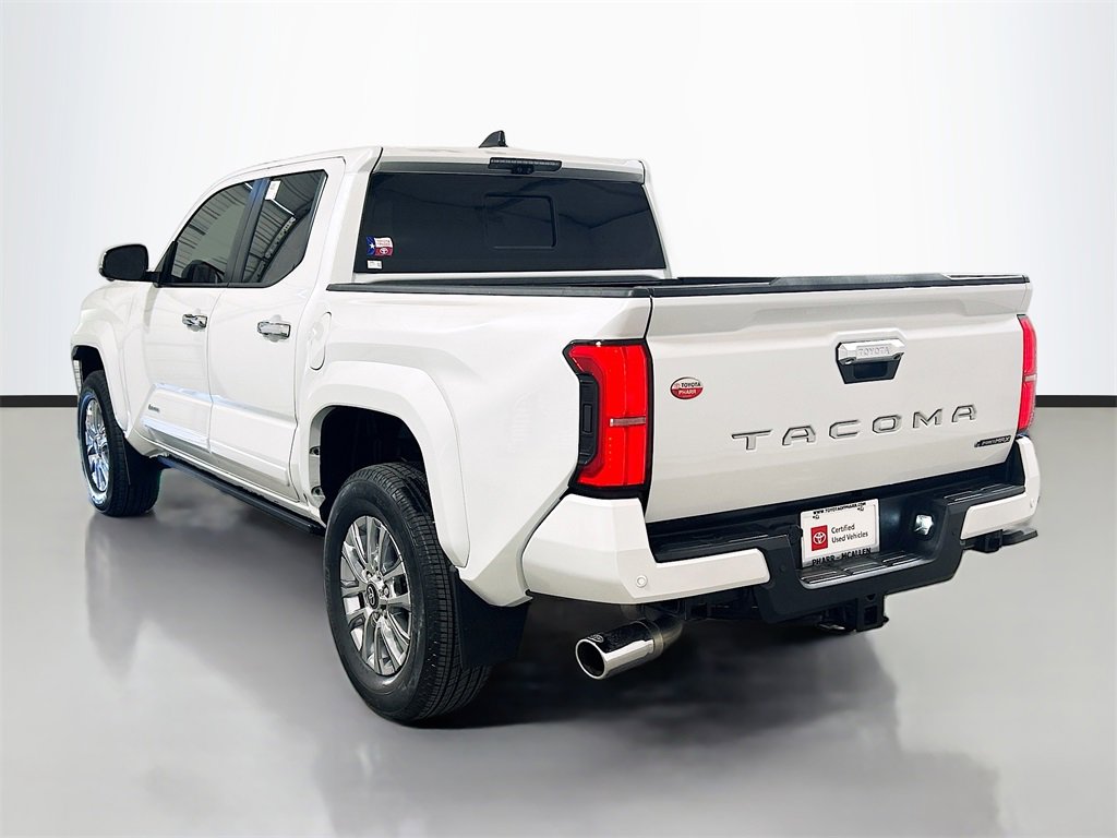 Used 2025 Toyota Tacoma TRD Sport image 6