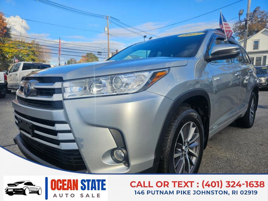 Used 2017 Toyota Highlander XLE image 1
