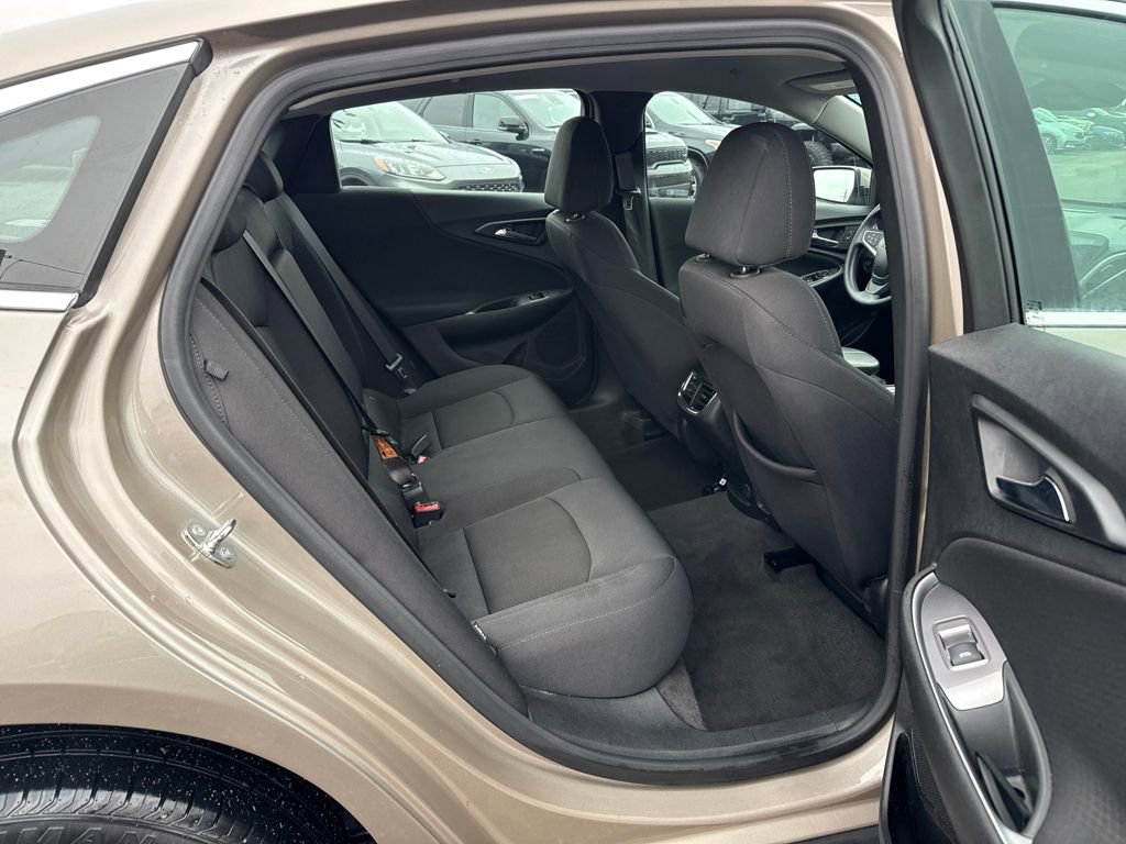 Used 2024 Chevrolet Malibu LT image 33